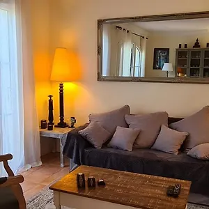  Hébergement de vacances Le Petit Mas De