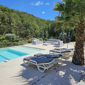  Villa Les Trois J